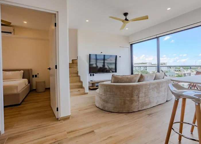 2br Penthouse Private Rooftop Pool Near 5th Ave Apartment