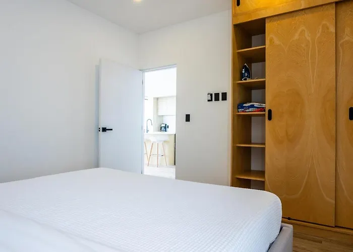 Apartment 2br Penthouse Private Rooftop Pool Near 5th Ave *